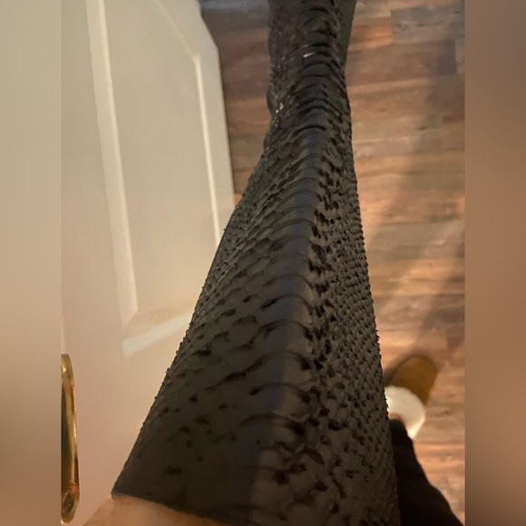 HUGO BOSS BOOTS - Picture 2 of 3